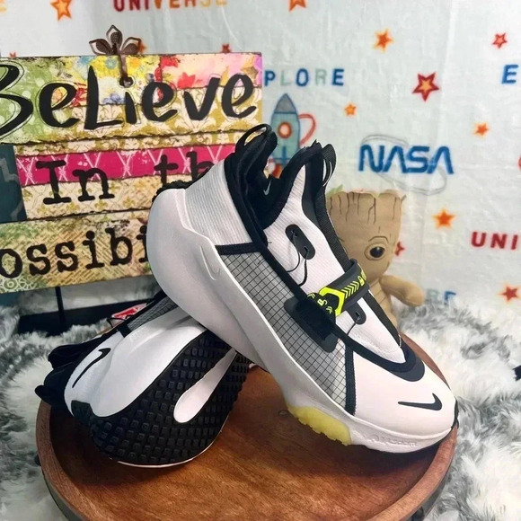 NIKE AIR ZOOM TRAVERSE GS CL - Picture 3 of 14